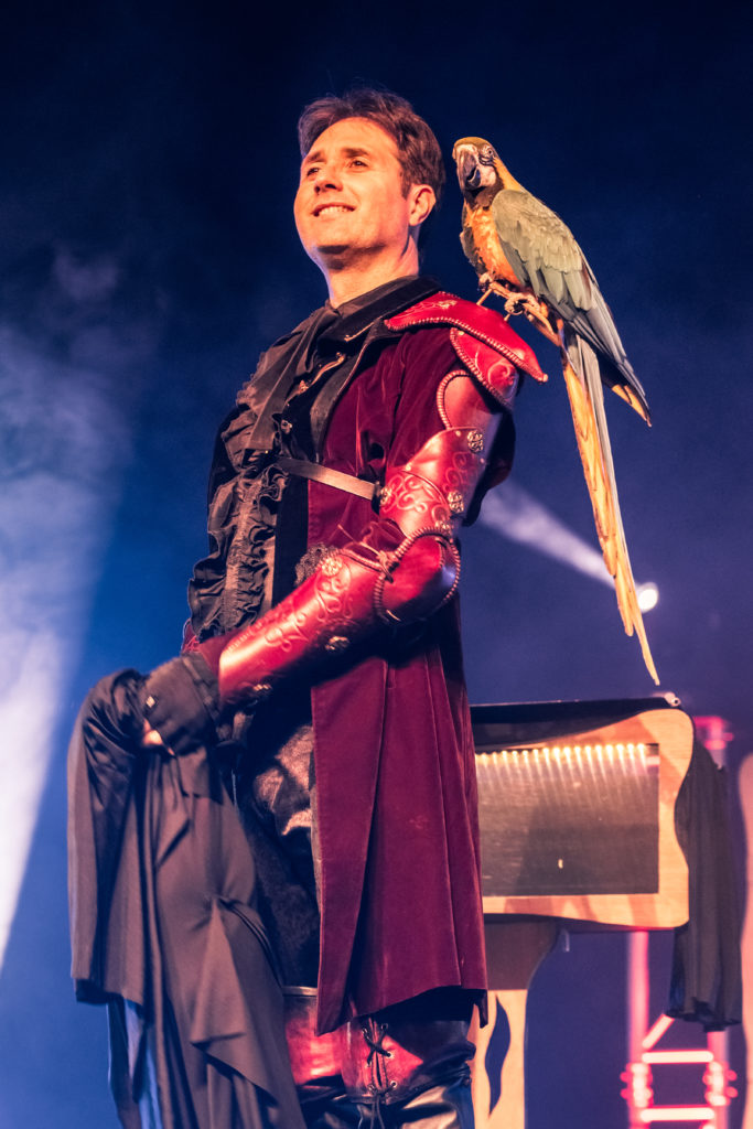 01042023-sans titre-214Spectacle Illusion svg+xml;charset=utf