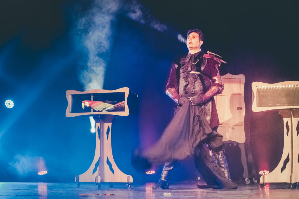 01042023-sans titre-230Spectacle Illusion svg+xml;charset=utf