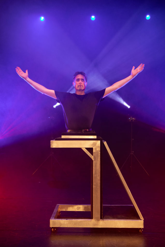 1Y1A1682 svg+xml;charset=utf