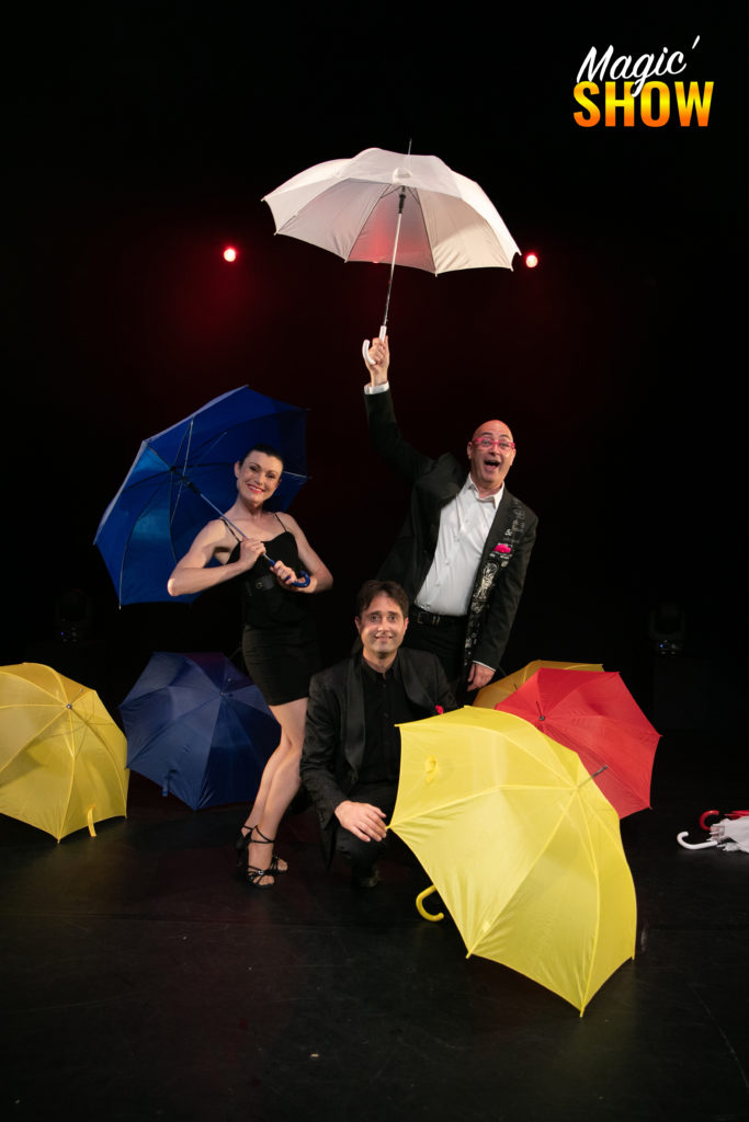 Le Trio Magic'Show svg+xml;charset=utf