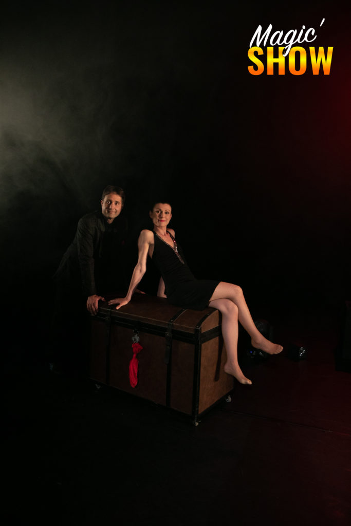 se faire la malle - Magic' Show 2022 svg+xml;charset=utf