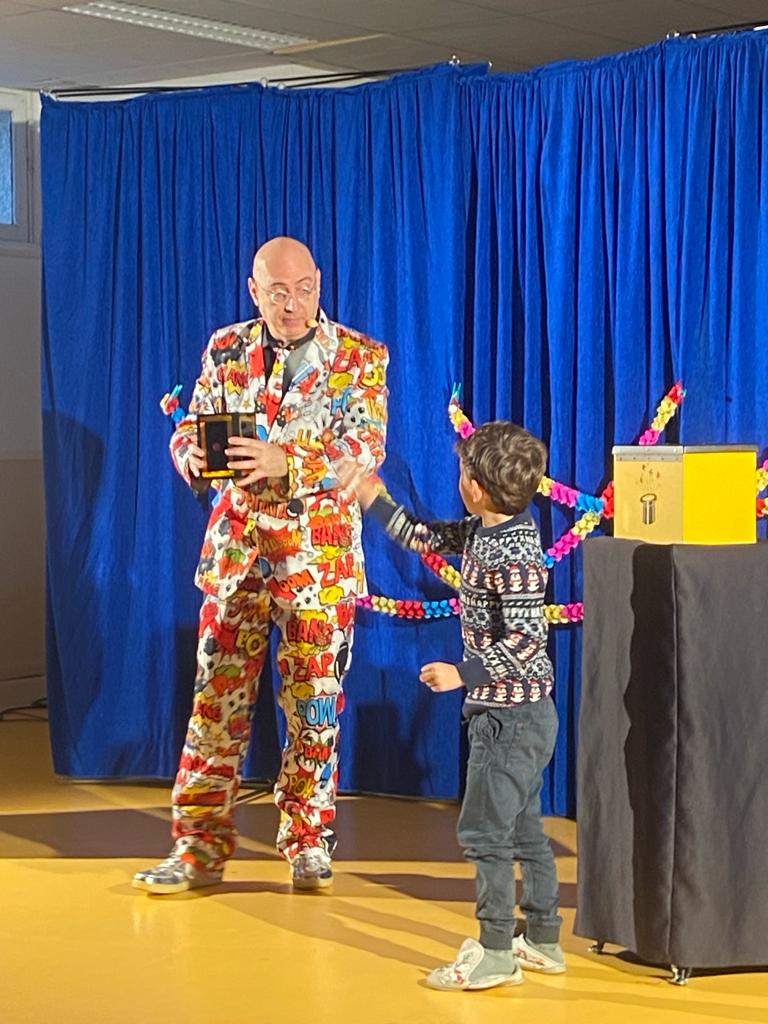 Bada Boom Vincent Gaillard - Malice-academy.com - 8 svg+xml;charset=utf