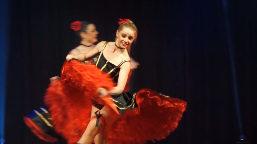 Cabaret Malices 12jpg svg+xml;charset=utf