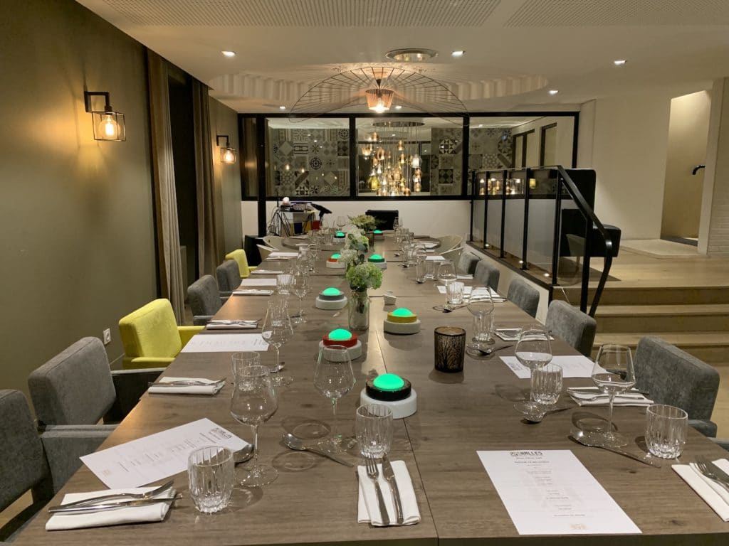 Quizz-Show-28-1024x768-1 svg+xml;charset=utf