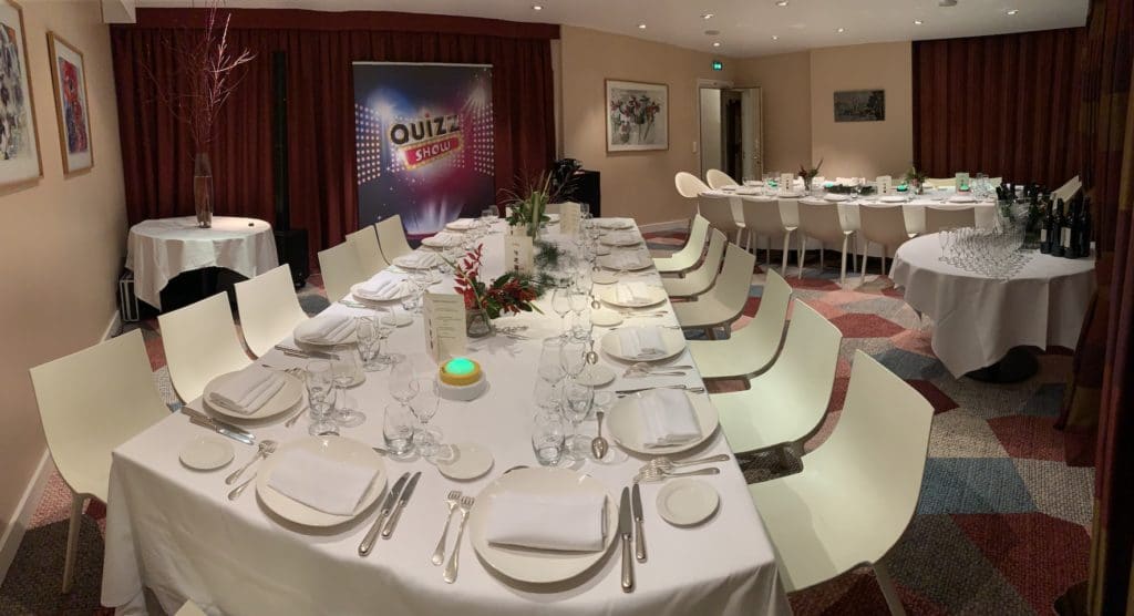 Quizz-Show-33-1024x556-1 svg+xml;charset=utf