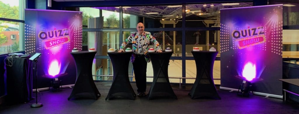 Quizz-Show-5-1024x393-1 svg+xml;charset=utf