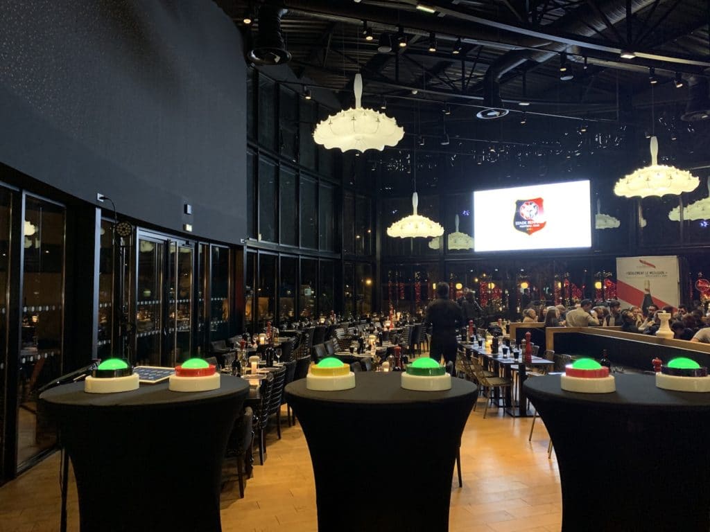 Quizz-Show-8-1024x768-1 svg+xml;charset=utf