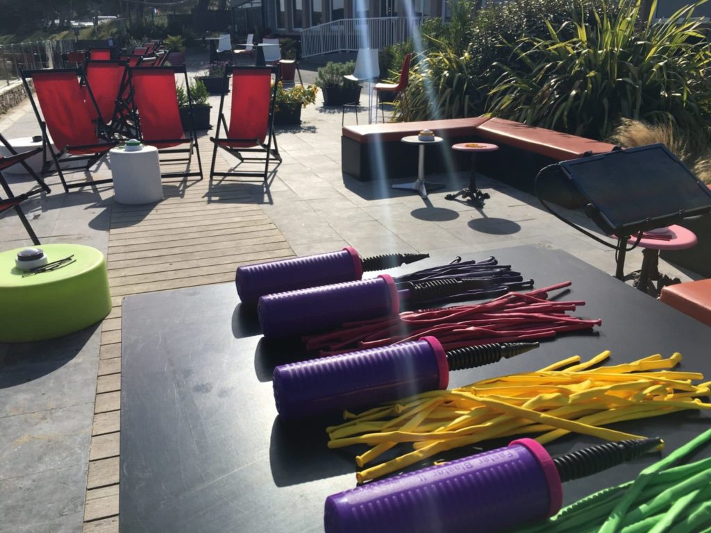 Quizz-et-bulles-12-scaled svg+xml;charset=utf