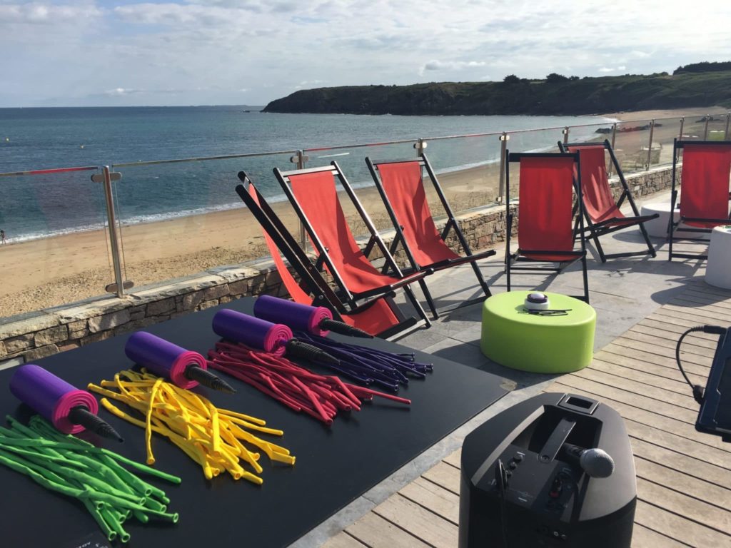 Quizz-et-bulles-2-2-scaled svg+xml;charset=utf