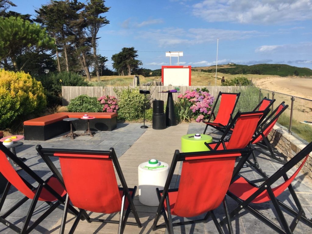 Quizz-et-bulles-5-scaled svg+xml;charset=utf