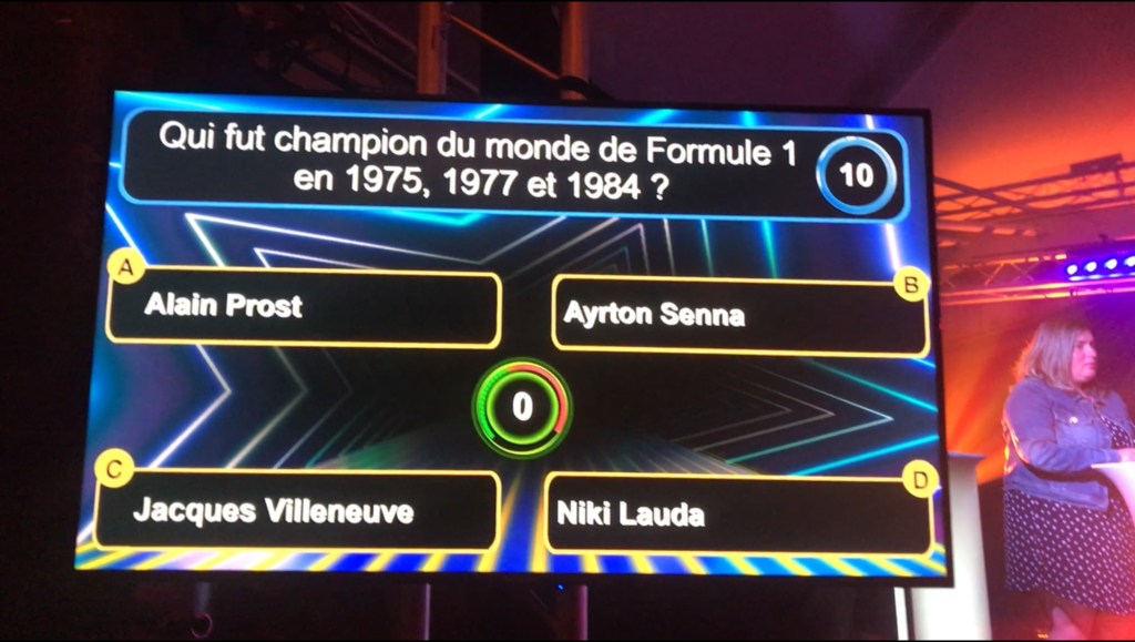 bingo quiz jeux interactif buzzer 3 svg+xml;charset=utf