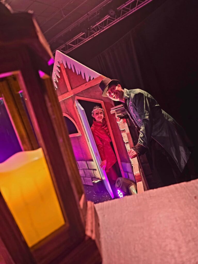 Les Lutins Malins - Magie - Spectacle de Noël 2 svg+xml;charset=utf