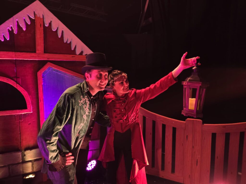 Les Lutins Malins - Magie - Spectacle de Noël 5 svg+xml;charset=utf