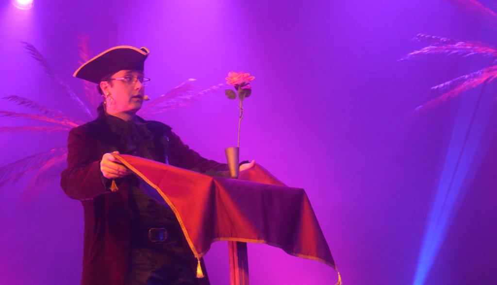 Spectacle Pirate enfant plein vol 11 svg+xml;charset=utf