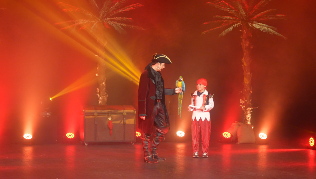 Spectacle Pirate enfant plein vol 17 svg+xml;charset=utf