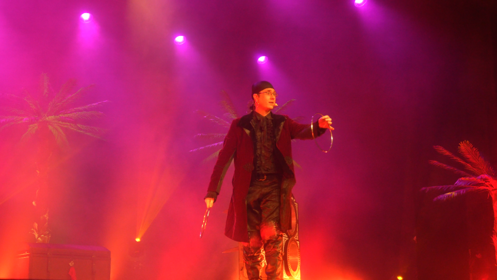 Spectacle Pirate enfant plein vol 40 svg+xml;charset=utf