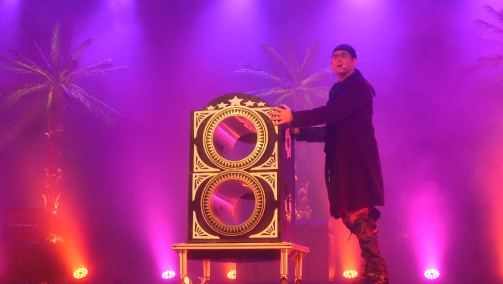 Spectacle Pirate enfant plein vol 50 svg+xml;charset=utf