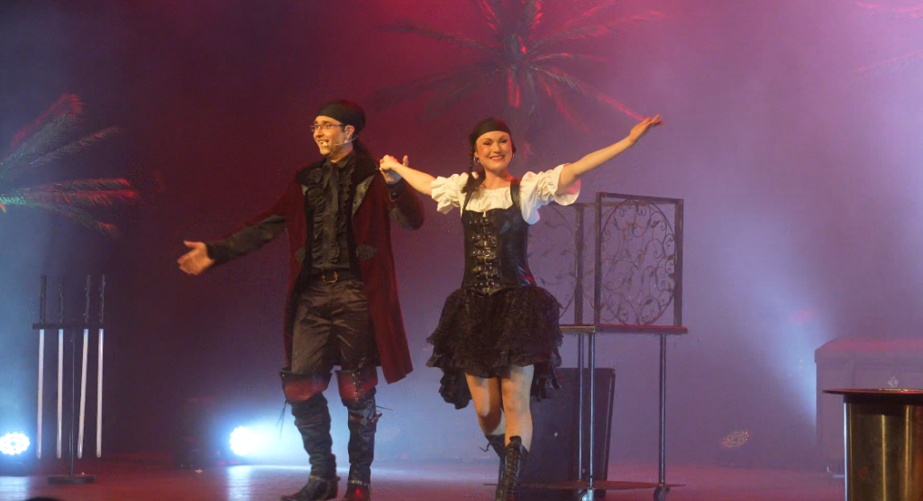 Spectacle Pirate enfant plein vol 65 svg+xml;charset=utf