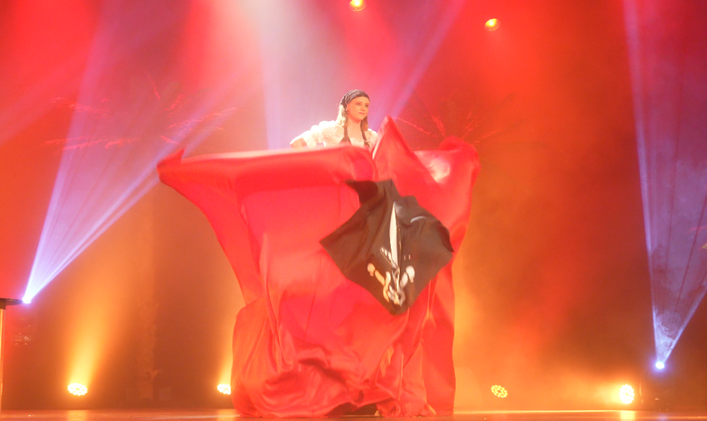 Spectacle Pirate enfant plein vol 68 svg+xml;charset=utf