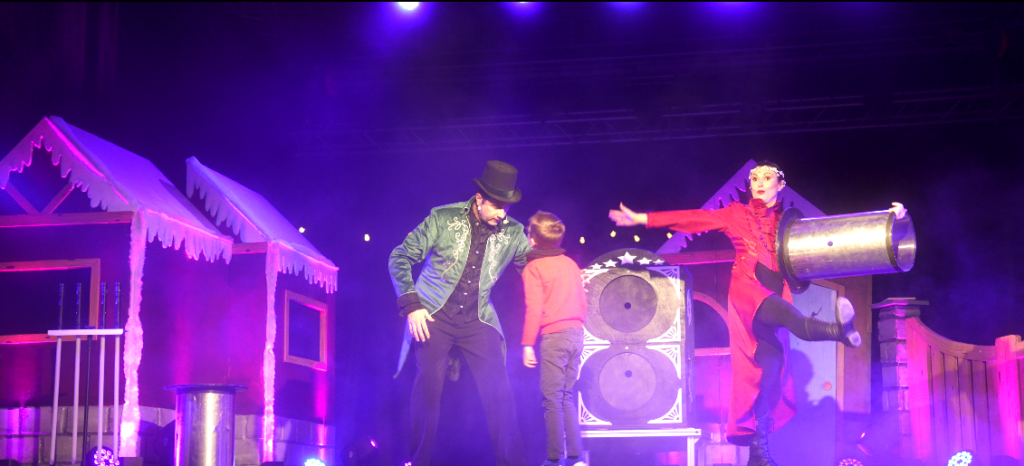 Spectacle les lutins enfant 13 svg+xml;charset=utf