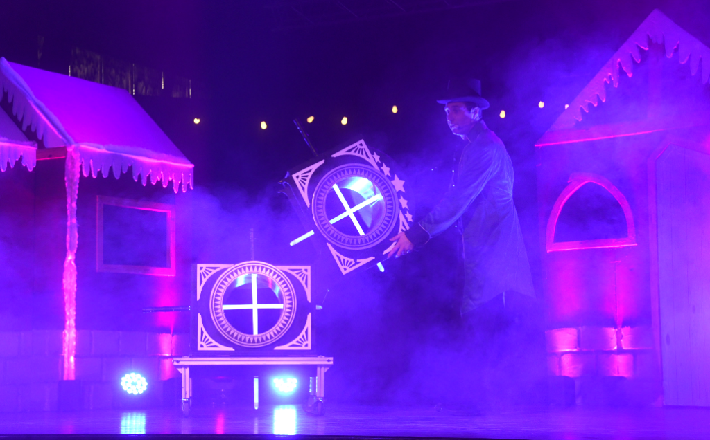 Spectacle les lutins enfant 22 svg+xml;charset=utf
