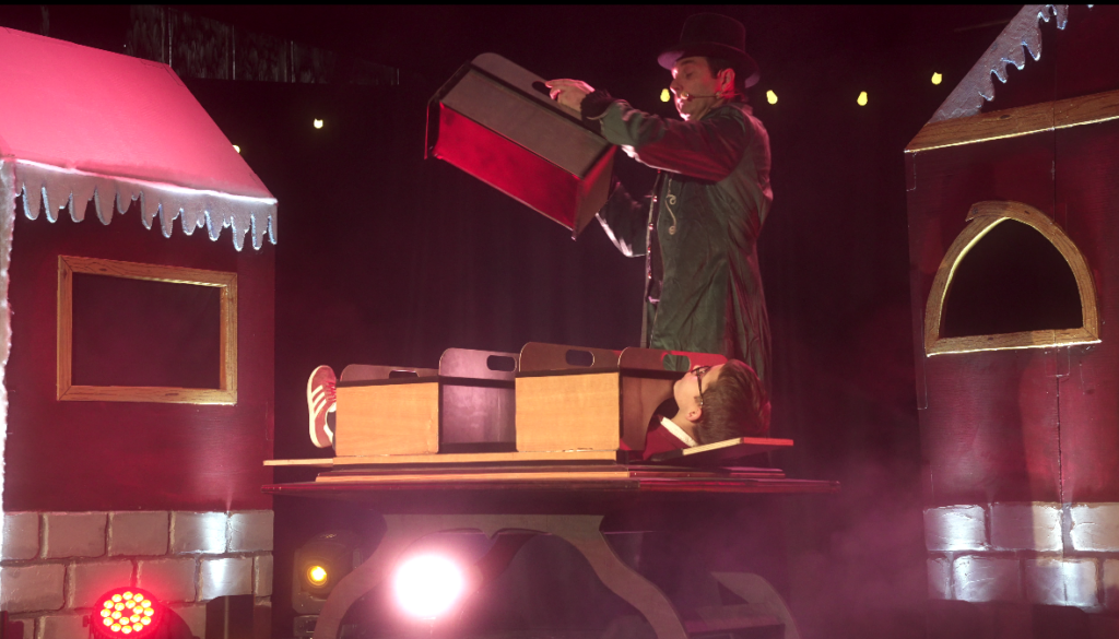 Spectacle les lutins enfant 33 svg+xml;charset=utf