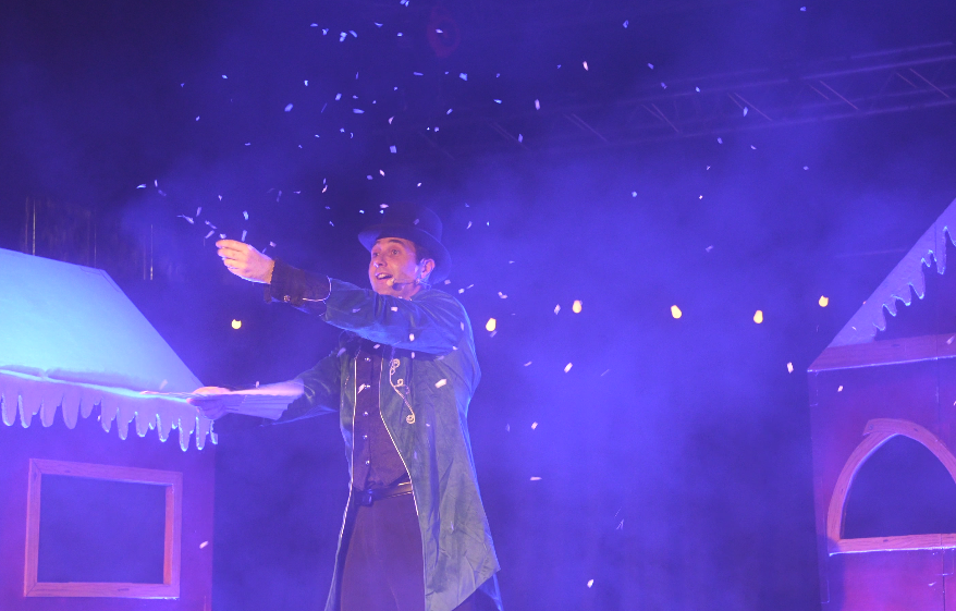 Spectacle les lutins enfant 36 svg+xml;charset=utf