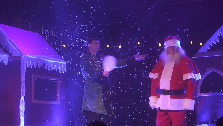 Spectacle les lutins enfant 39 svg+xml;charset=utf