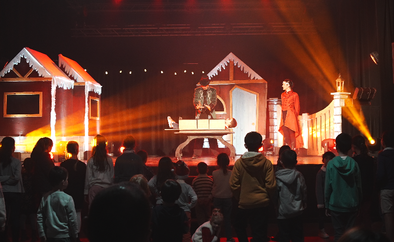 Spectacle les lutins enfant 57 svg+xml;charset=utf