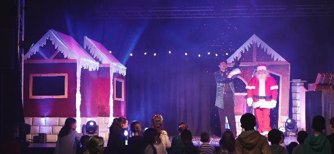 Spectacle les lutins enfant 60 svg+xml;charset=utf