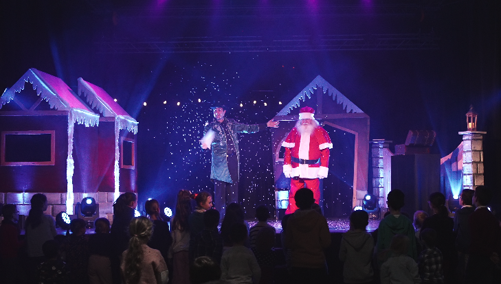 Spectacle les lutins enfant 61 svg+xml;charset=utf