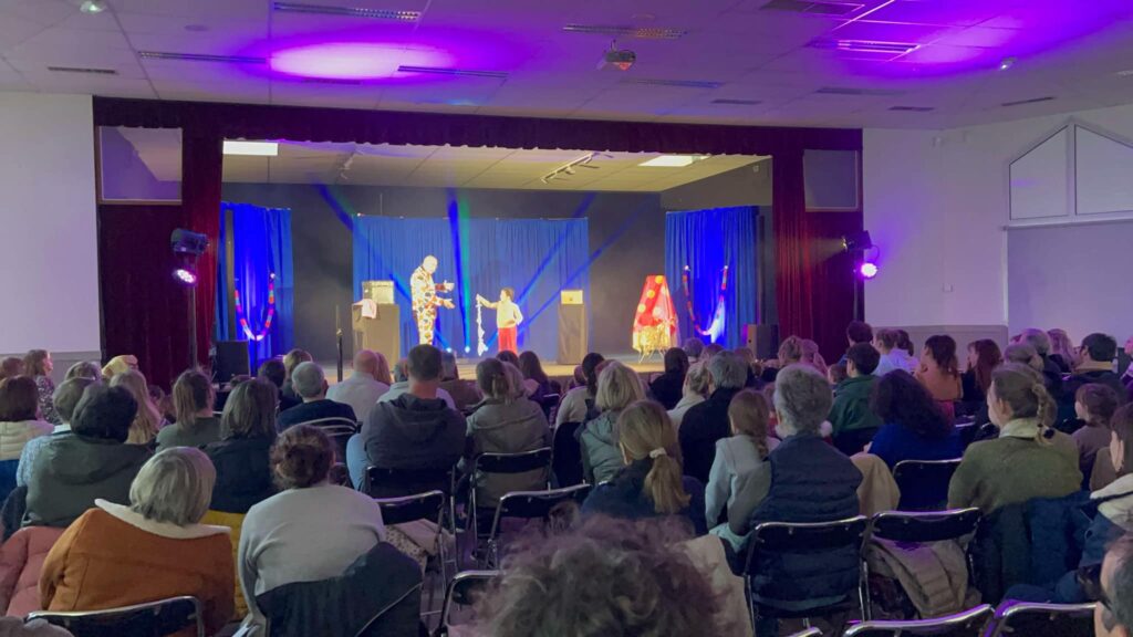 Bada Boom - Malice-Academy - Vincent Gaillard 5 svg+xml;charset=utf