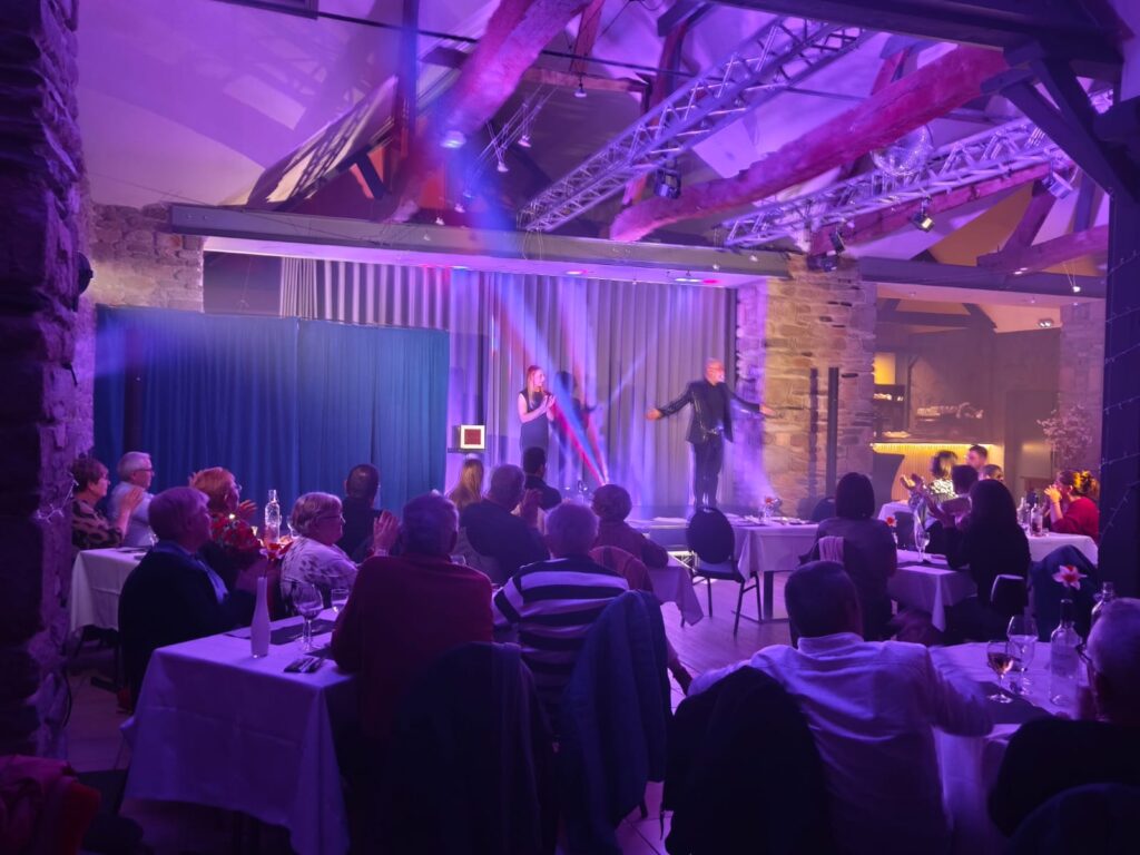 Malice-academy One man Show Magique 35 svg+xml;charset=utf