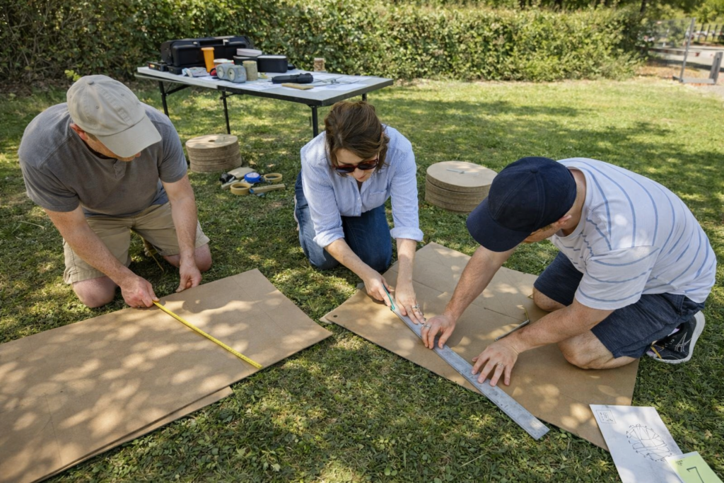 Voiture Carton - Plein Vol - Préparation et construction 2 svg+xml;charset=utf