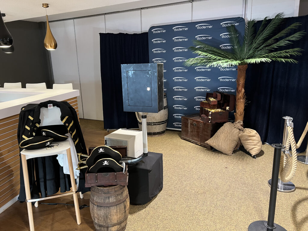 Photo Booth Corsaire 2 svg+xml;charset=utf