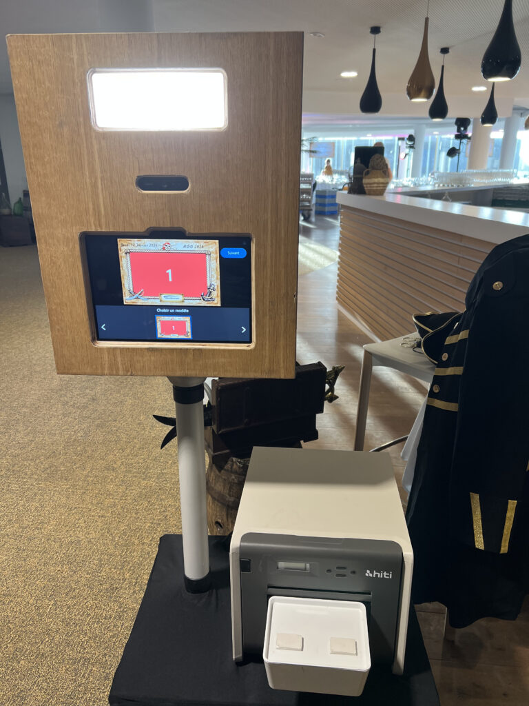 Photo Booth Corsaire 6 svg+xml;charset=utf